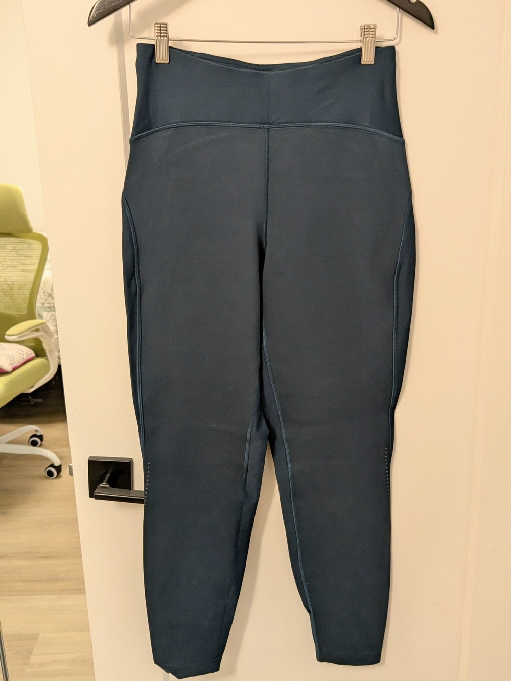 Lululemon Size 6 Fleece Lined Leggings - Dark Teal